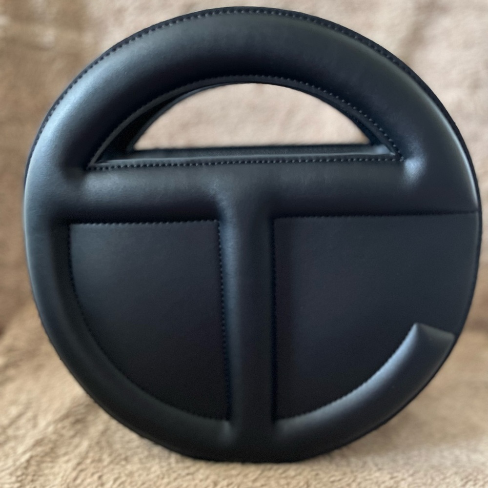 Telfar Circle Bag (BLACK)